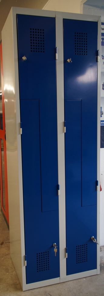 Raumspar-Garderobenschrank Z-Form mit 4 Abteilen