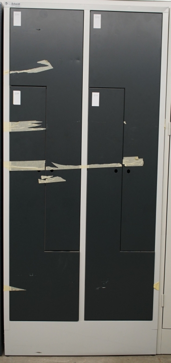 Raumspar-Garderobenschrank Z-Form mit 4 Abteilen