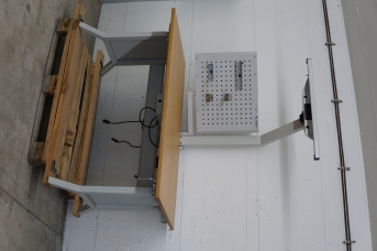 Workline Grundtisch mit Aufbau und Zubehör