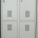 Stahlblech-Garderobenschrank mit 4 Abteile